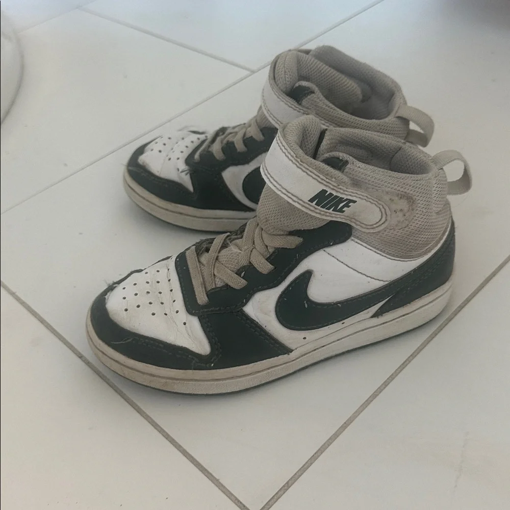Nike Kids High-Top Sneakers - green and white 12C